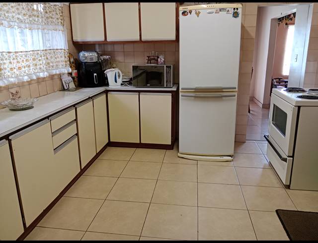 3 BEDROOM HOUSE FOR SALE IN NEWHOLME